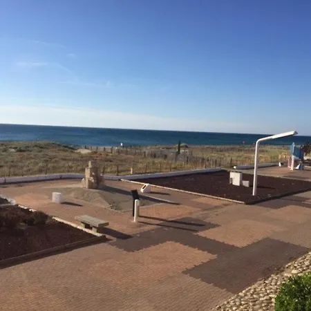 En Bord De Pour 4 Pers., Parking Prive, Proche Commerces, Sans Route A Traverser - Fr-1-81-374 *