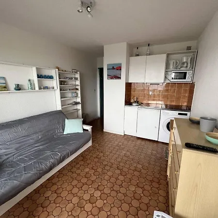 En Bord De Pour 4 Pers., Parking Privé, Proche Commerces, Sans Route à Traverser - Fr-1-81-374 Appartement